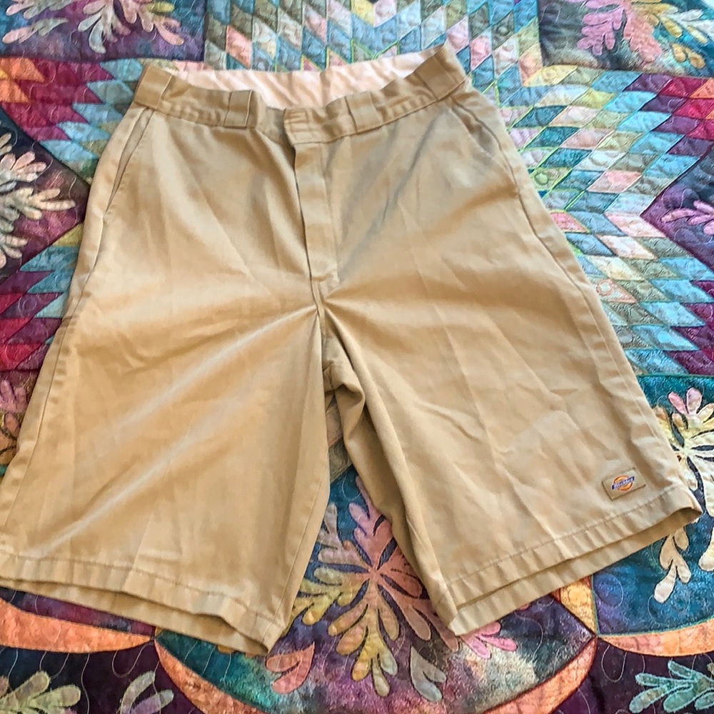 Tan dickies shorts